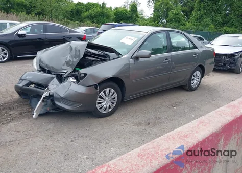 2005 Toyota Camry Le from USA, damaged, VIN 4T1BE30K65U570707